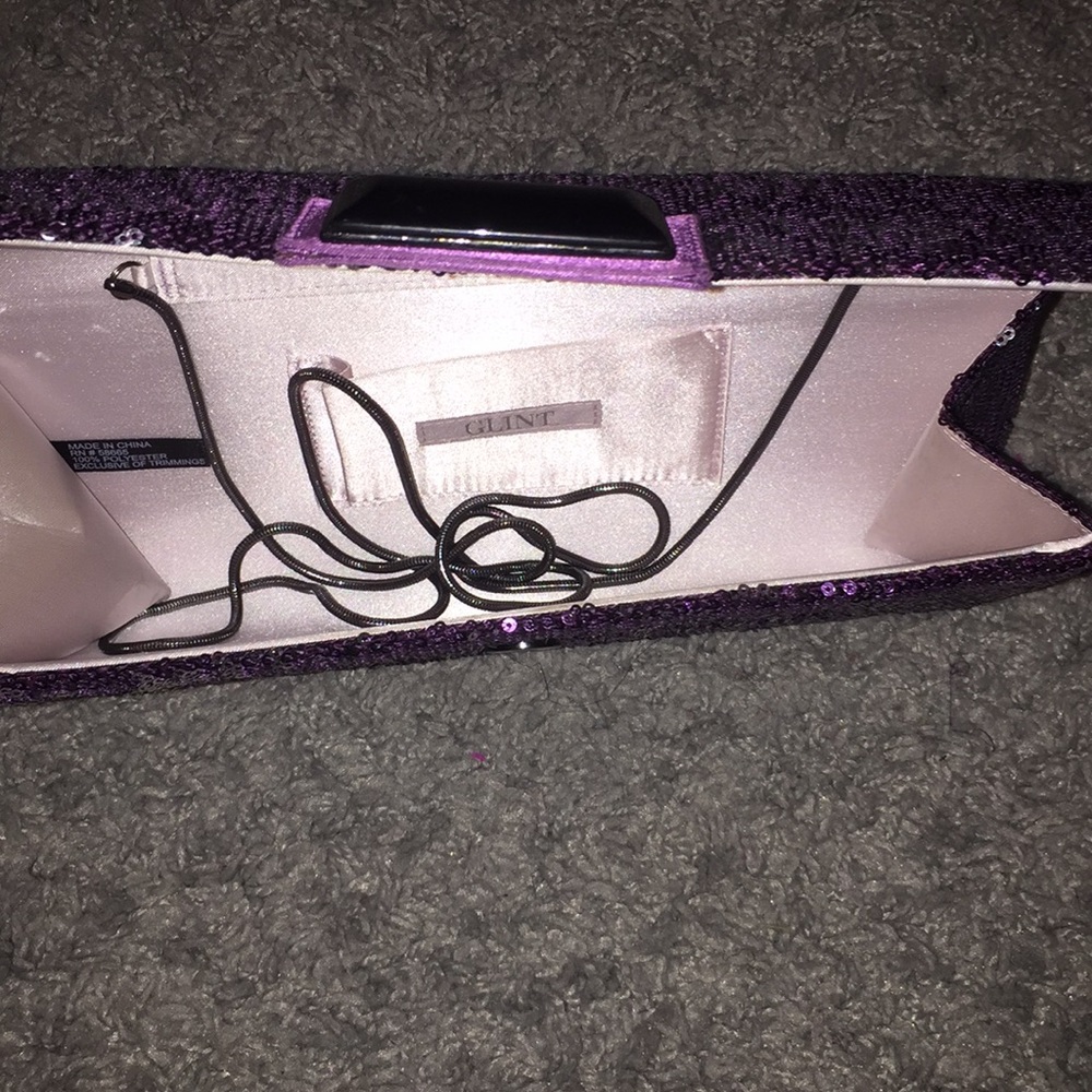 Clutch - Picture 3 of 4